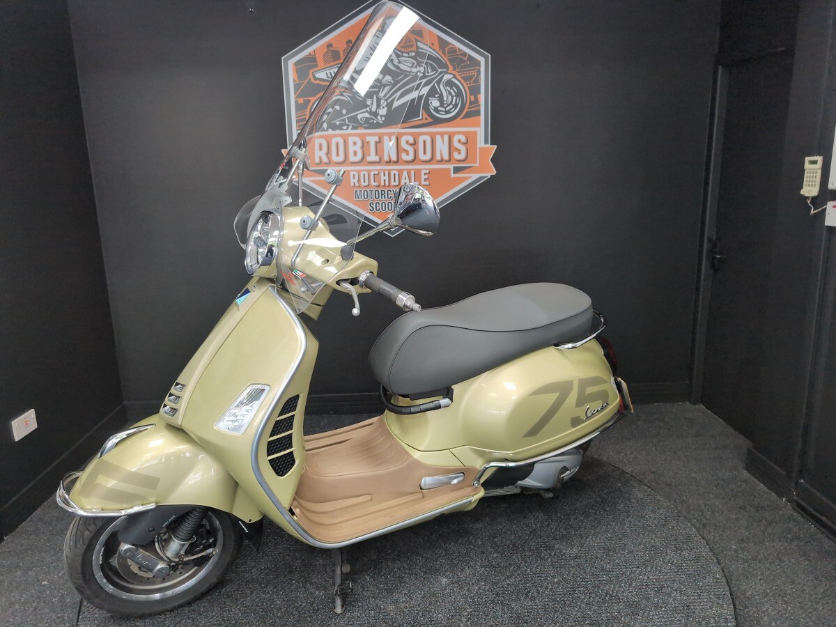 Used Piaggio VESPA GTS 300 75TH 2021 for sale - 78674316: Photo 6