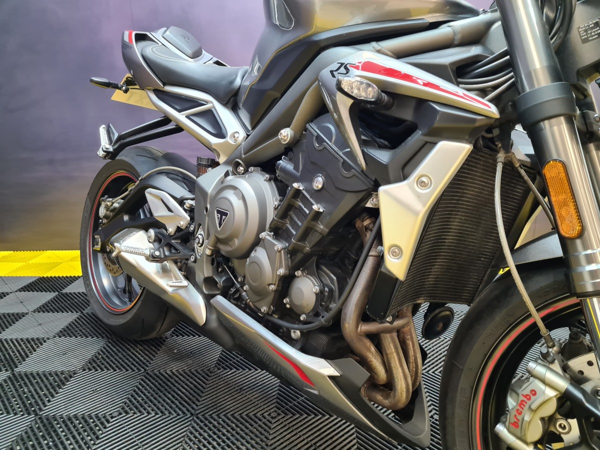 Used Triumph STREET TRIPLE 765 RS 2020 for sale - 78396231: Photo 10