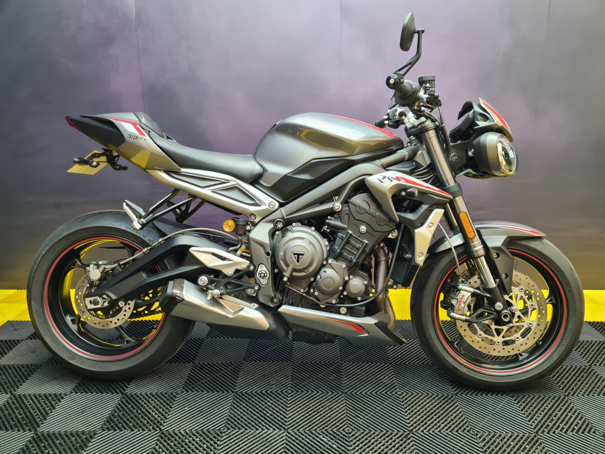 Used Triumph STREET TRIPLE 765 RS 2020 for sale - 78396231: Photo 2