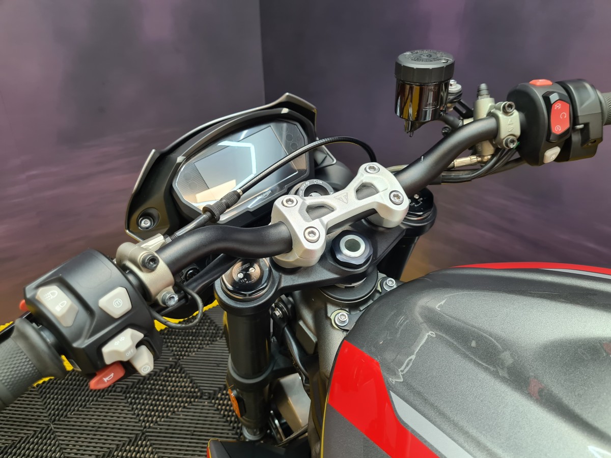 Used Triumph STREET TRIPLE 765 RS 2020 for sale - 78396231: Photo 7