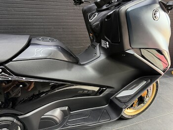 Used Yamaha TMAX Tech Max 560 2023 for sale - bike-79354006: Photo