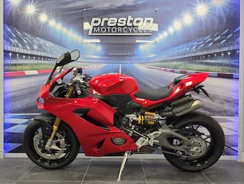 Used Ducati PANIGALE V2 S 2025 for sale - bike-79773712: Photo