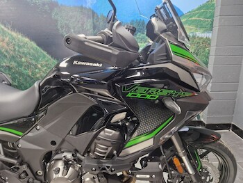 Used Kawasaki Versys 1000 SE GT KLZ1000DRFNN BK1 undefined for sale - bike-78393708: Photo