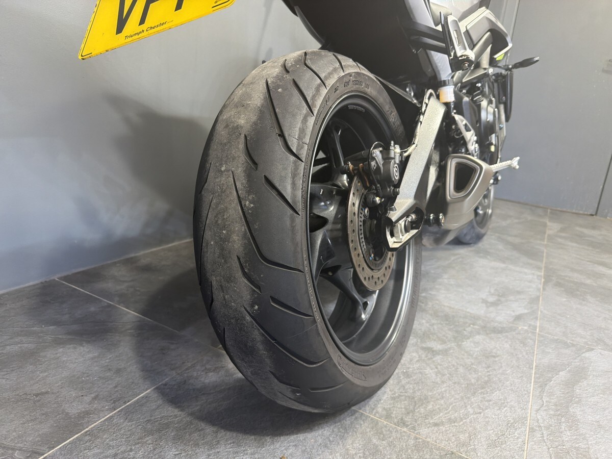 Used Triumph STREET TRIPLE R 2023 for sale - 78446118: Photo 7