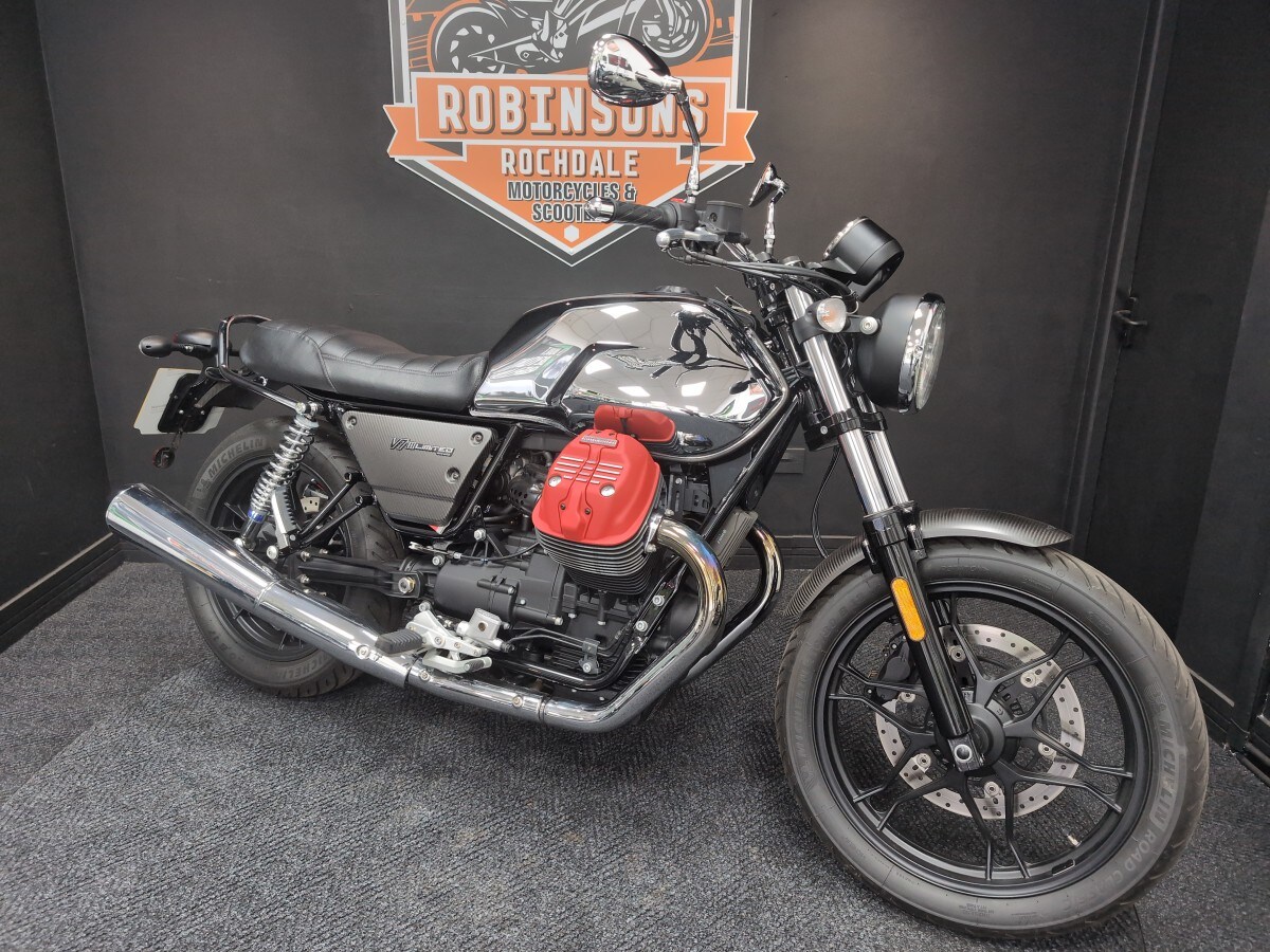 Used Moto Guzzi V7 III CARBON SHINE 2020 for sale - 78397248: Photo 2
