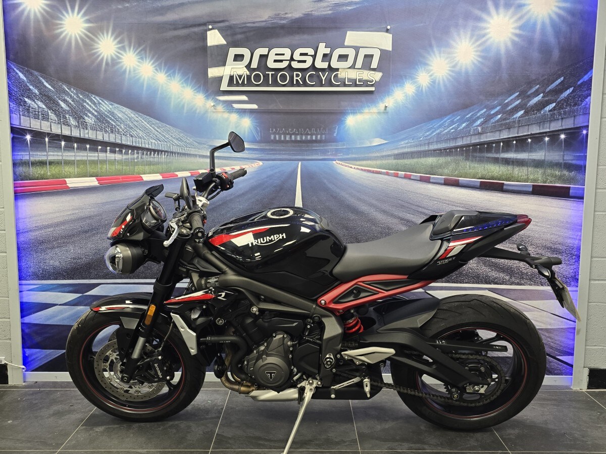 Used Triumph STREET TRIPLE R 2021 for sale - 78571760: Photo 4