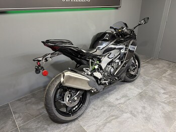 Used Kawasaki ZX-4RR ZX400STFAN (GY2/GN2) undefined for sale - bike-78394450: Photo