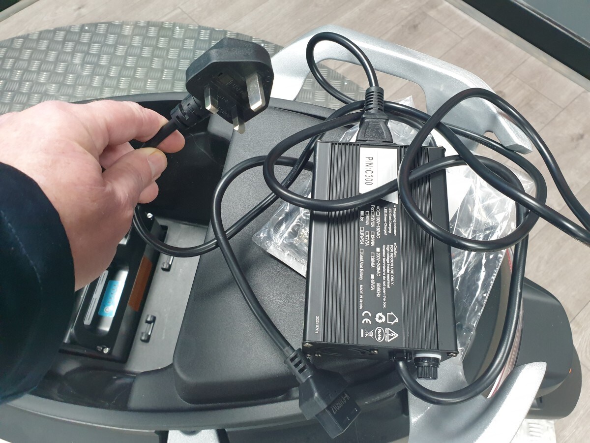 Used MG G1 Electric scooter for sale - 78393995: Photo 7