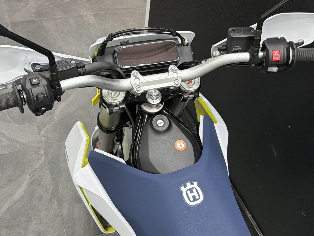 Used Husqvarna 701 ENDURO for sale - 78395631: Photo 4
