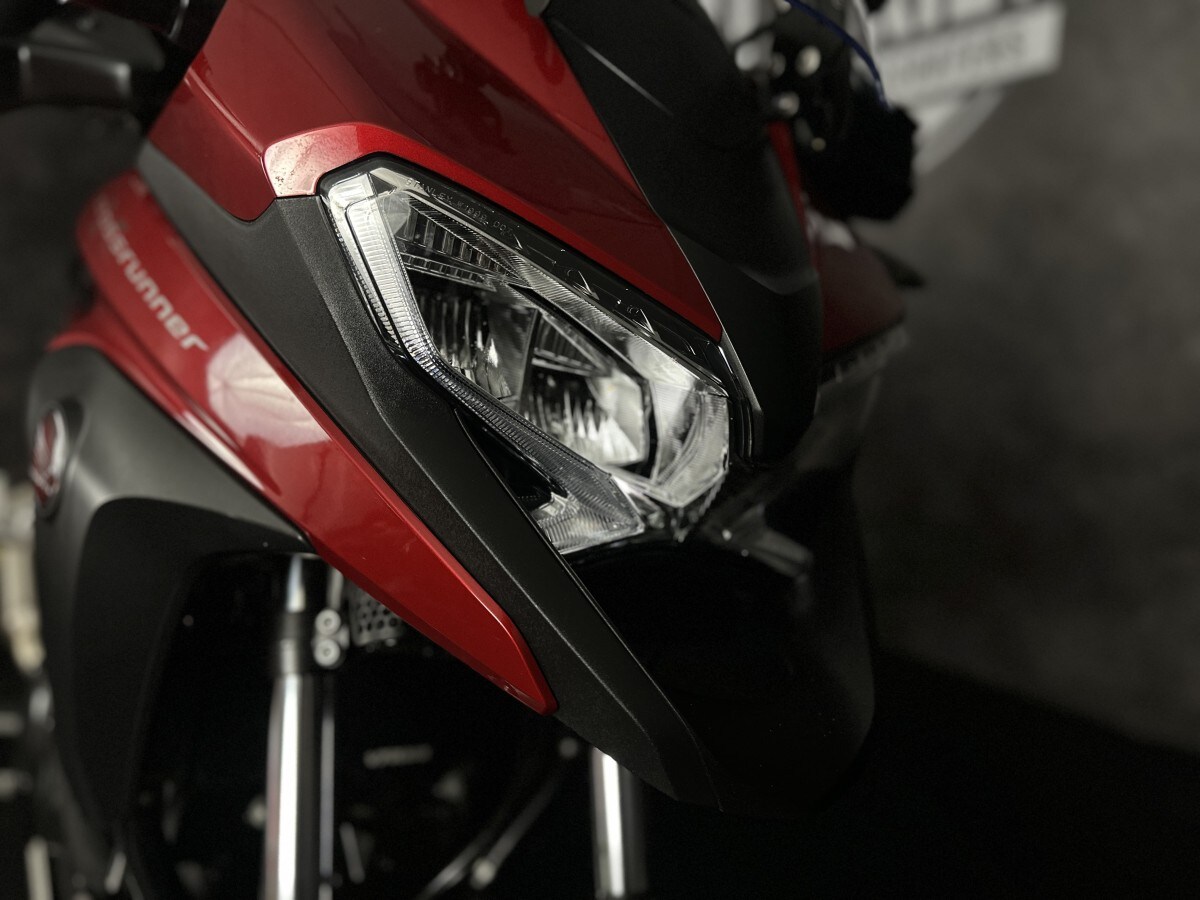 Used Honda VFR 800 X Crossrunner 2019 for sale - 78396176: Photo 3