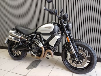 Used Ducati SCRAMBLER 1100 PRO DARK 2021 for sale - bike-78395485: Photo