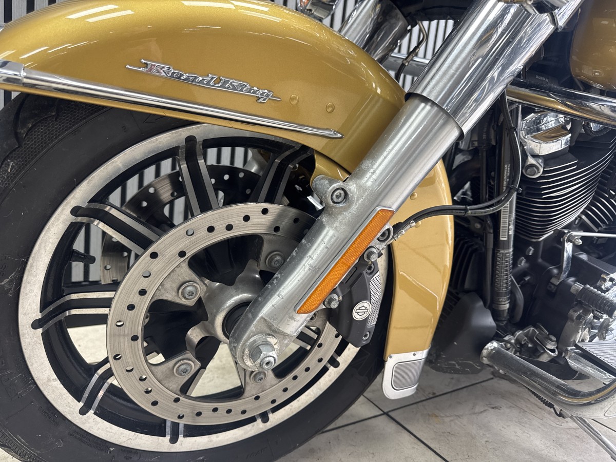 Used Harley-Davidson FLHR ROAD KING 1745 2017 for sale - 78647059: Photo 4