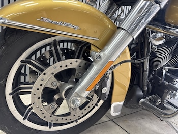 Used Harley-Davidson FLHR ROAD KING 1745 2017 for sale - bike-78647059: Photo