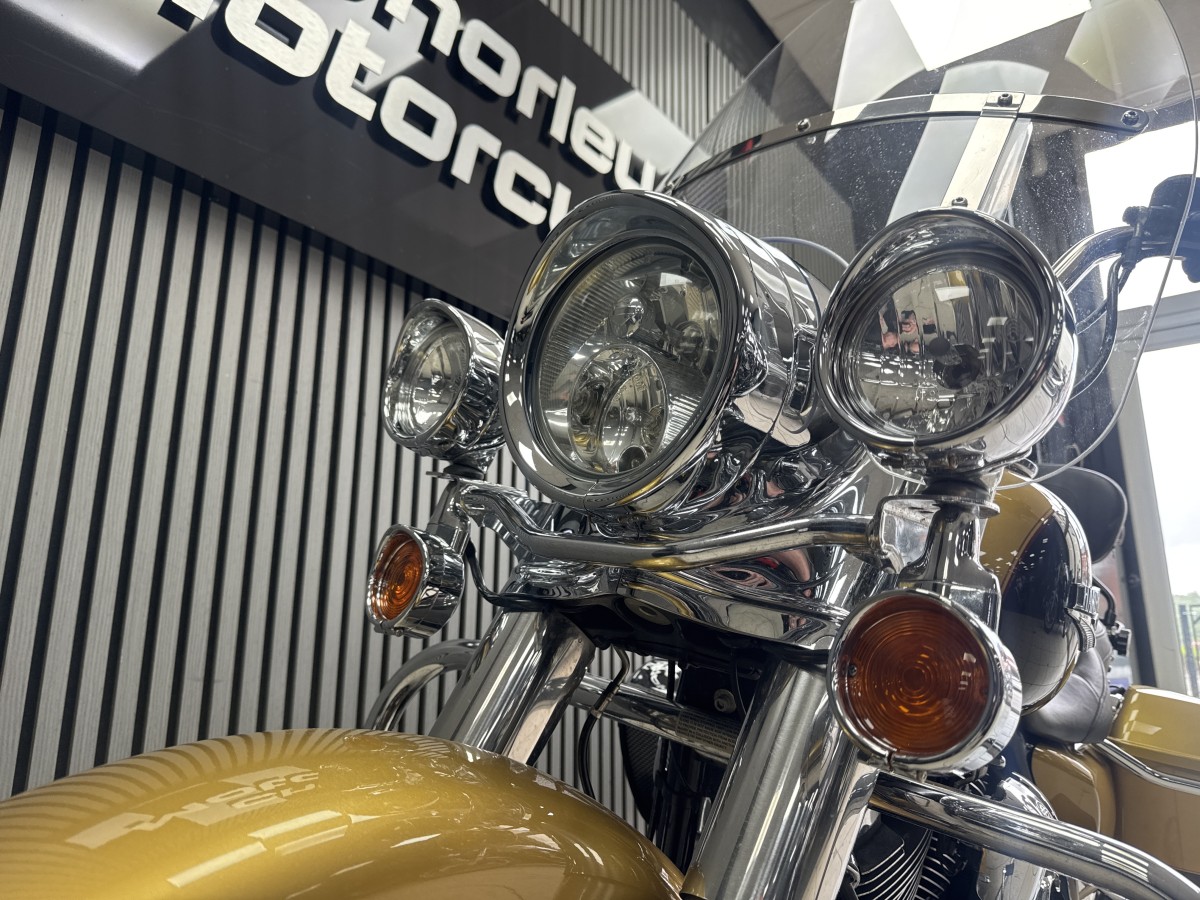 Used Harley-Davidson FLHR ROAD KING 1745 2017 for sale - 78647059: Photo 5