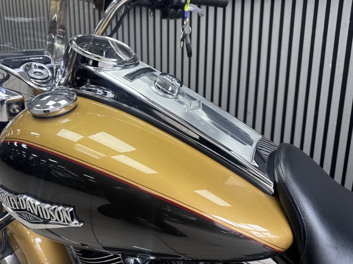 Used Harley-Davidson FLHR ROAD KING 1745 2017 for sale - 78647059: Photo 9