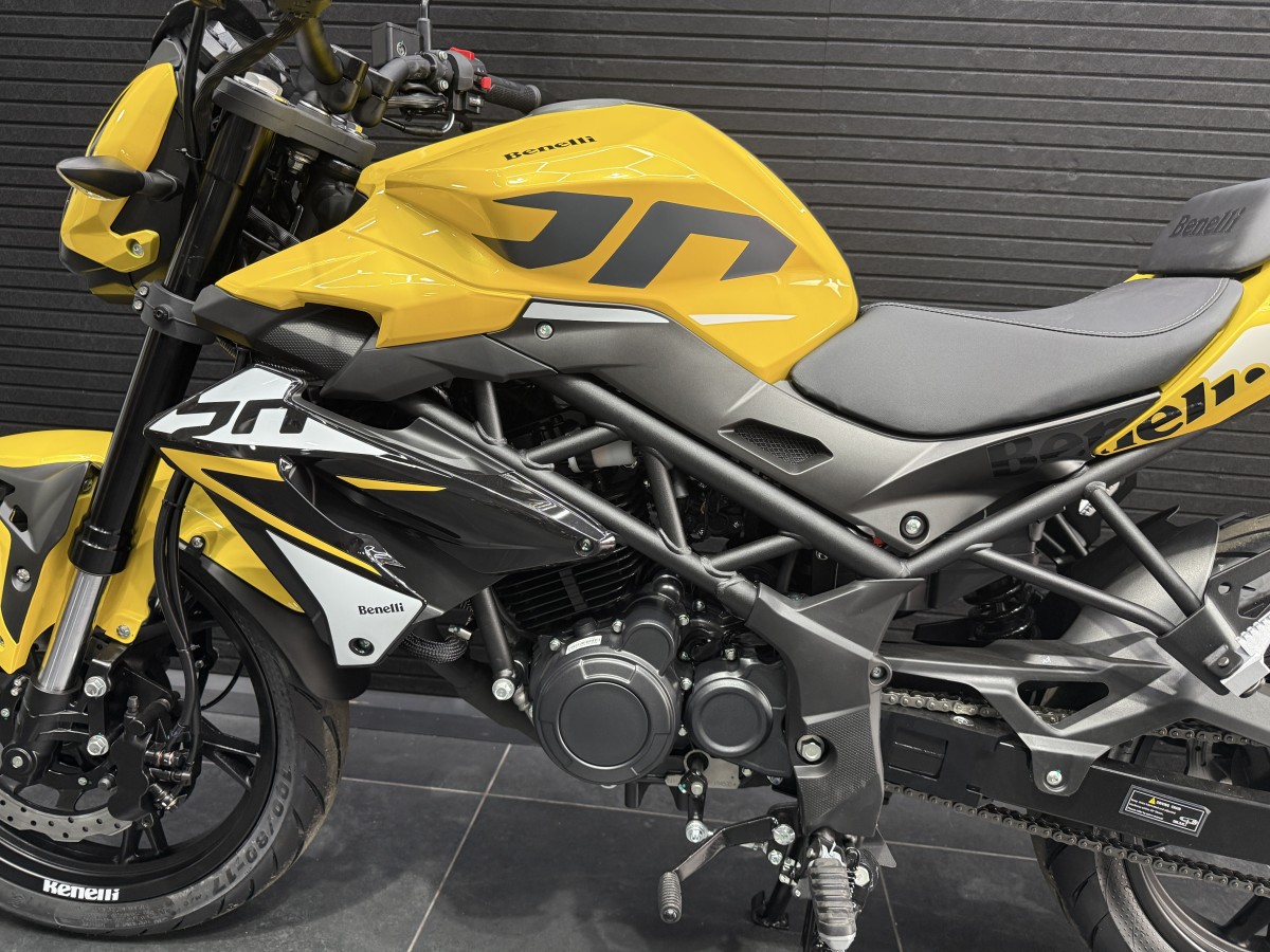 Used Benelli BN 125 for sale - 78393402: Photo 11