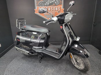 Used Lambretta V-50 SPECIAL E5 2023 for sale - bike-79881448: Photo