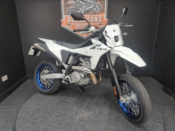 Used Suzuki DR Z4SM Demo 2026 for sale - bike-79819794: Photo