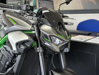 Used Kawasaki Z900 2025 for sale - bike-78396521: Photo
