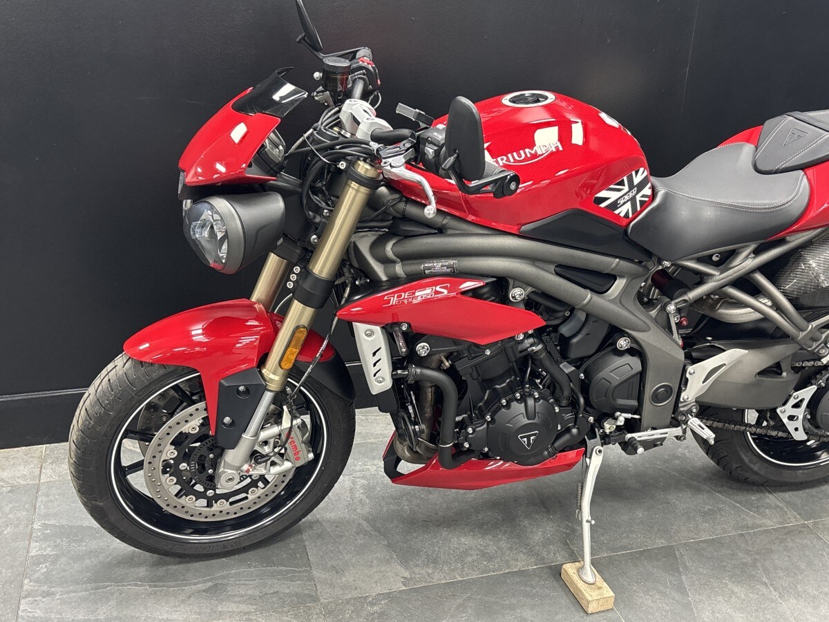 Used Triumph SPEED TRIPLE S 1050 2018 for sale - 78393140: Photo 11