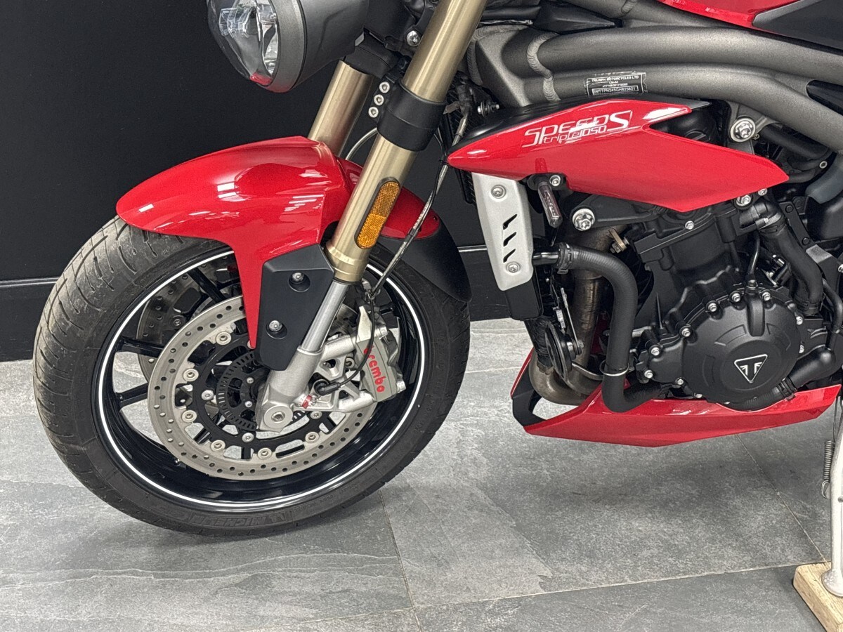 Used Triumph SPEED TRIPLE S 1050 2018 for sale - 78393140: Photo 12