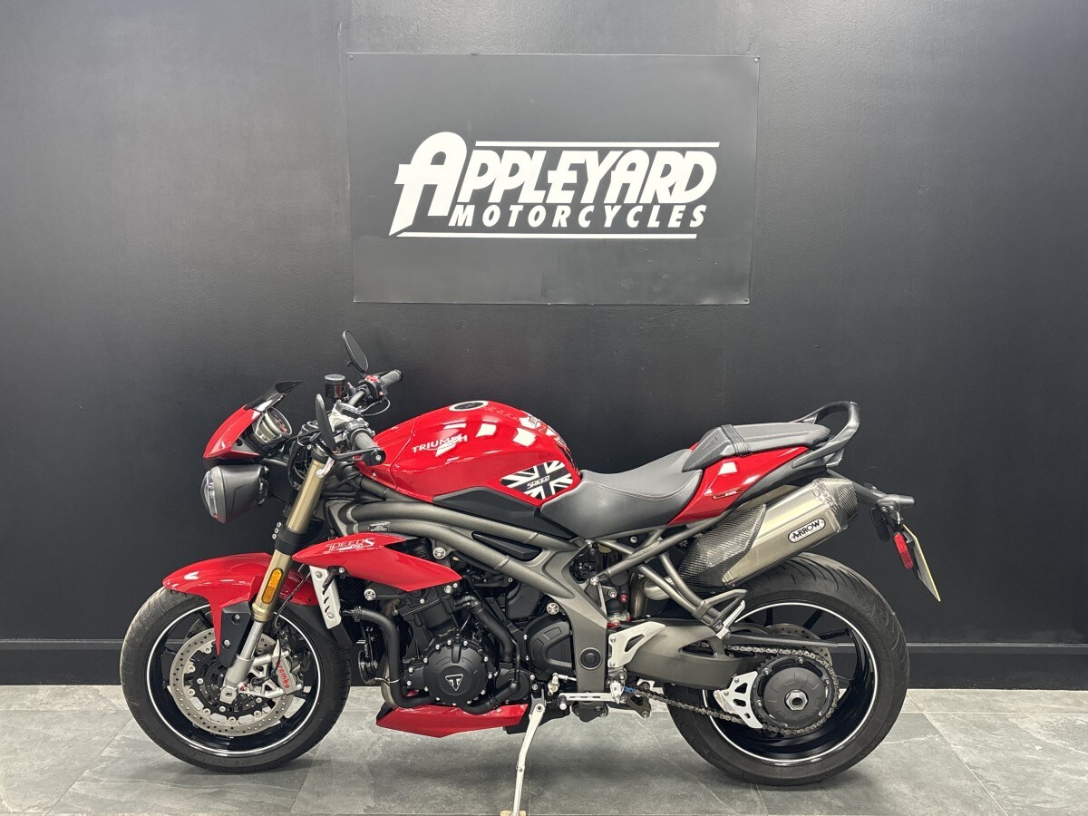 Used Triumph SPEED TRIPLE S 1050 2018 for sale - 78393140: Photo 3