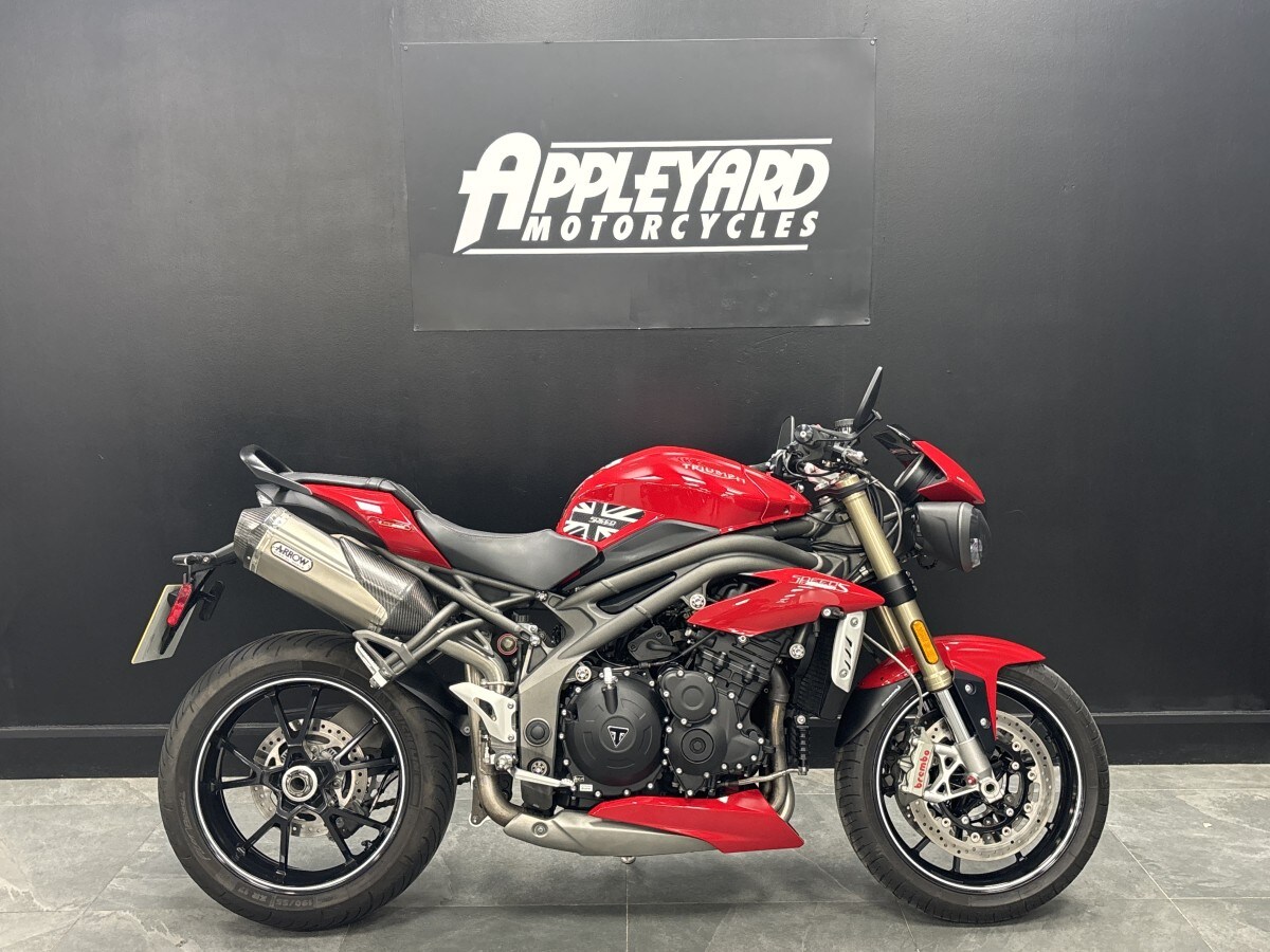 Used Triumph SPEED TRIPLE S 1050 2018 for sale - 78393140: Photo 4