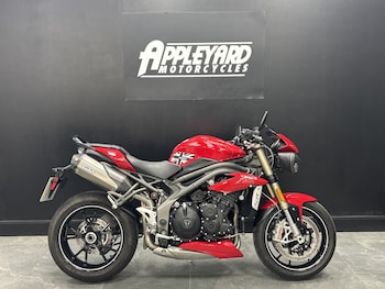 Used Triumph SPEED TRIPLE S 1050 2018 for sale - bike-78393140: Photo