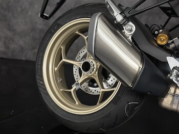 Used Moto Guzzi V100 Mandello S undefined for sale - bike-78397204: Photo