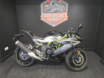 Used Kawasaki Ninja 125 undefined for sale - bike-78394584: Photo