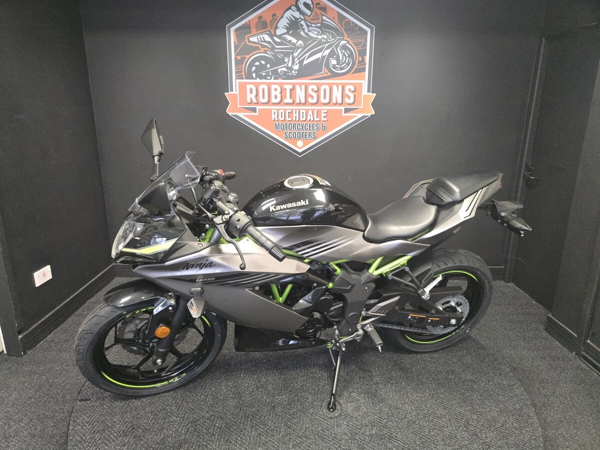 Used Kawasaki Ninja 125 for sale - 78394584: Photo 8