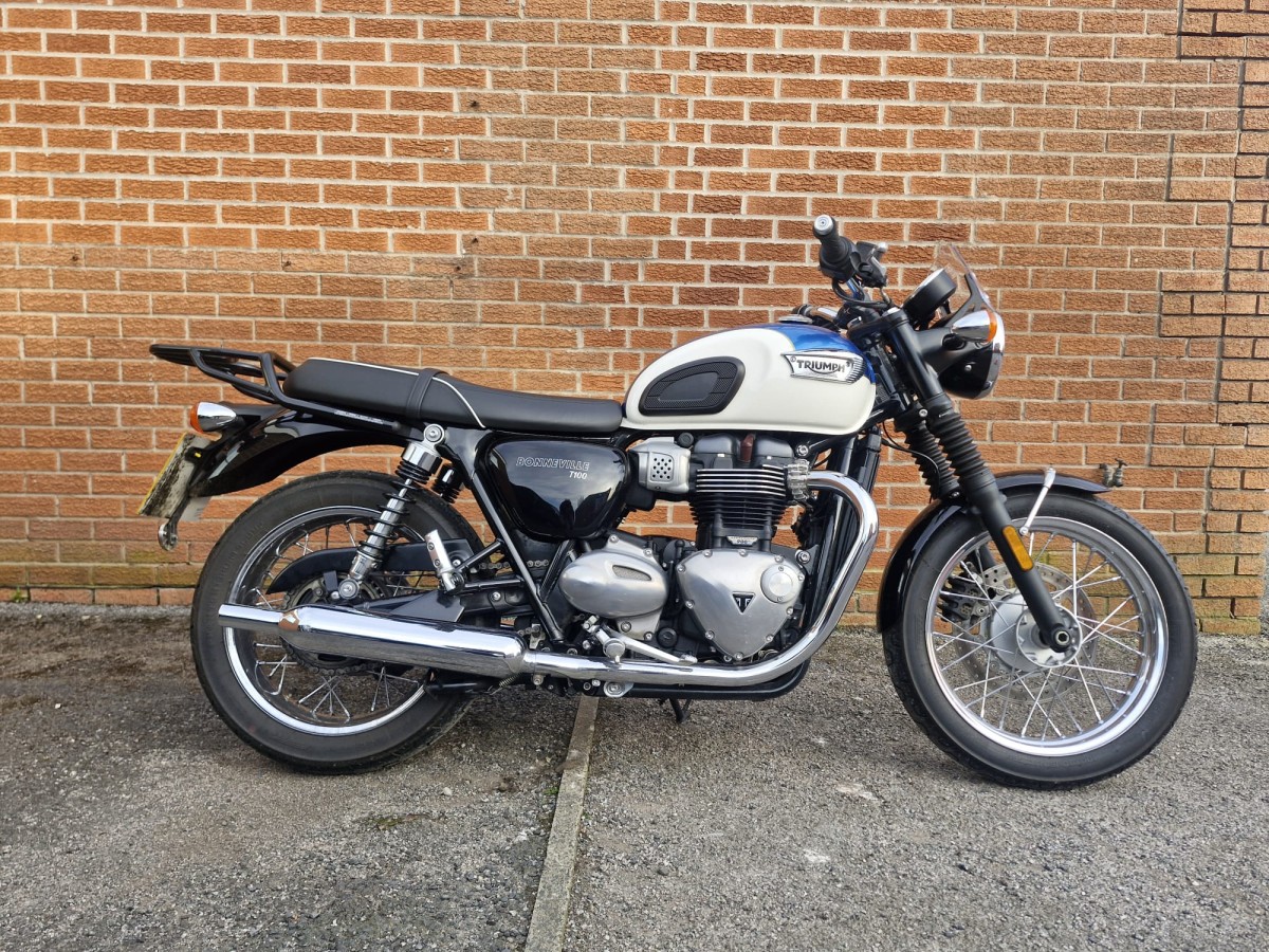 Used Triumph BONNEVILLE T100 2019 for sale - 78393382: Photo 7