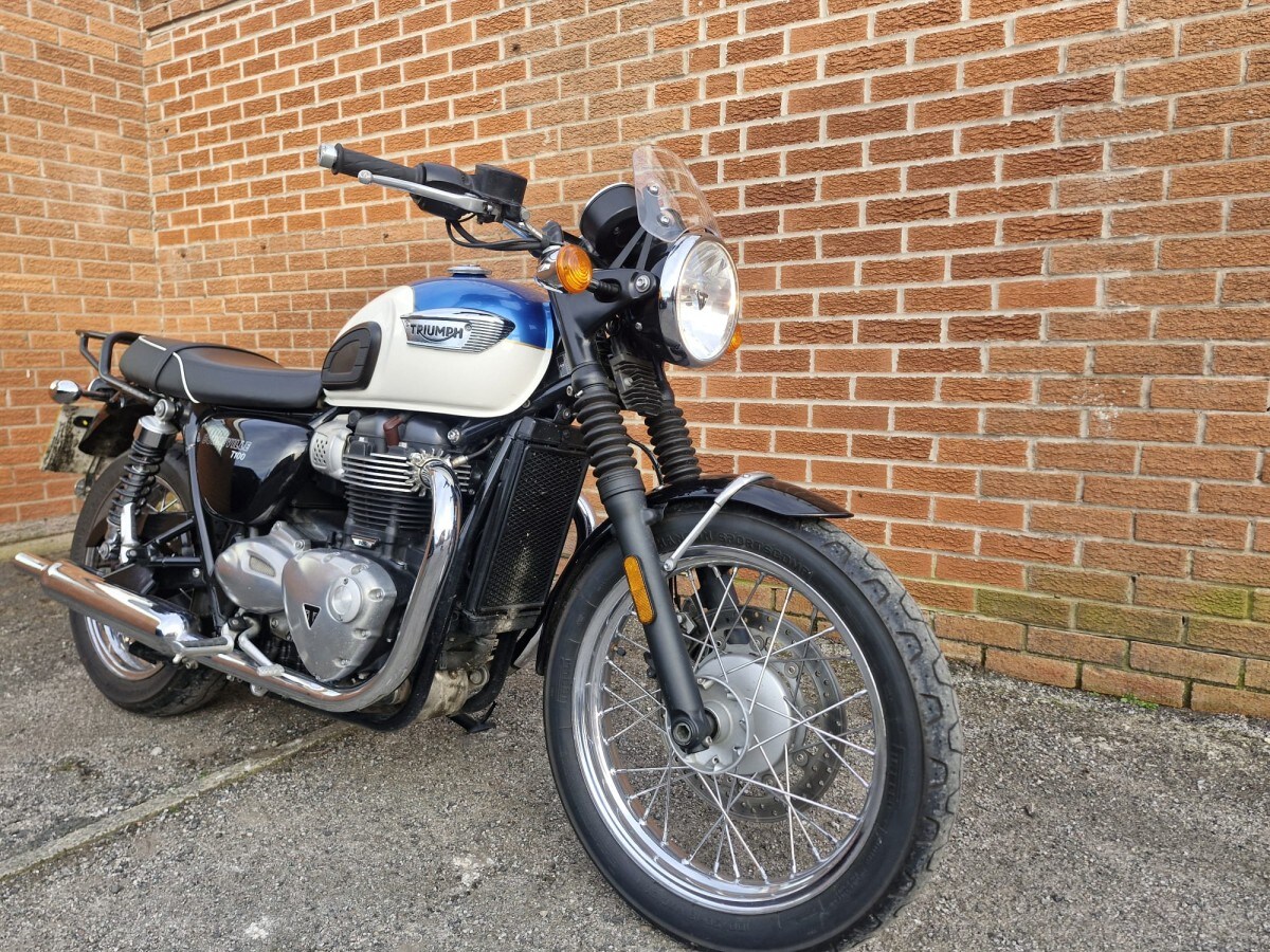 Used Triumph BONNEVILLE T100 2019 for sale - 78393382: Photo 8