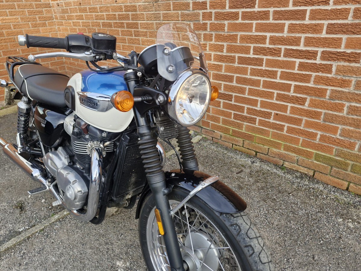 Used Triumph BONNEVILLE T100 2019 for sale - 78393382: Photo 9