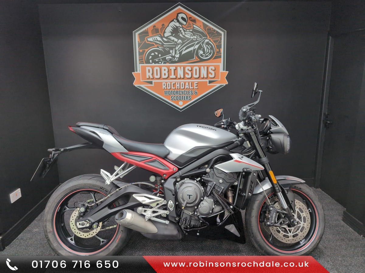 Used Triumph STREET TRIPLE R 2020 for sale - 78641318: Photo 1