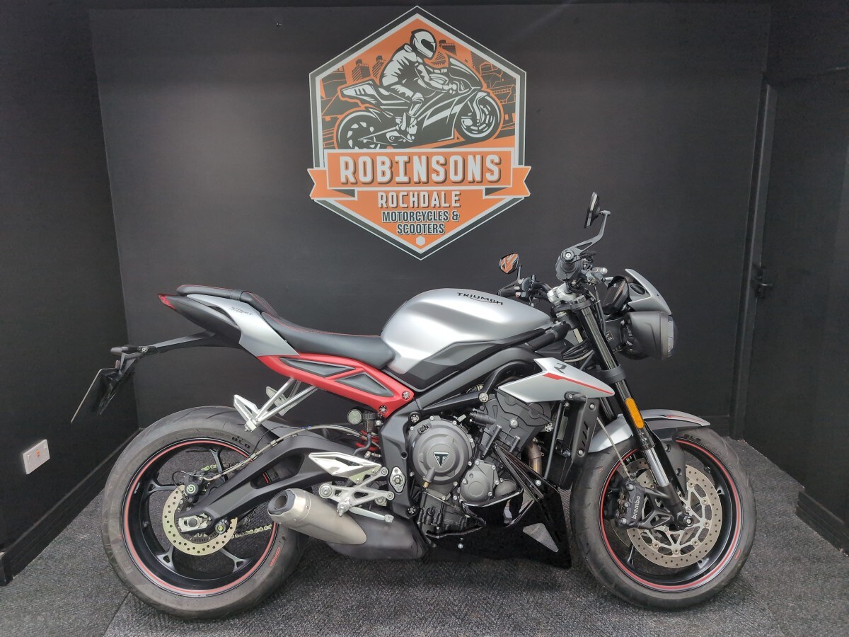 Used Triumph STREET TRIPLE R 2020 for sale - 78641318: Photo 2