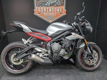 Used Triumph STREET TRIPLE R 2020 for sale - bike-78641318: Photo