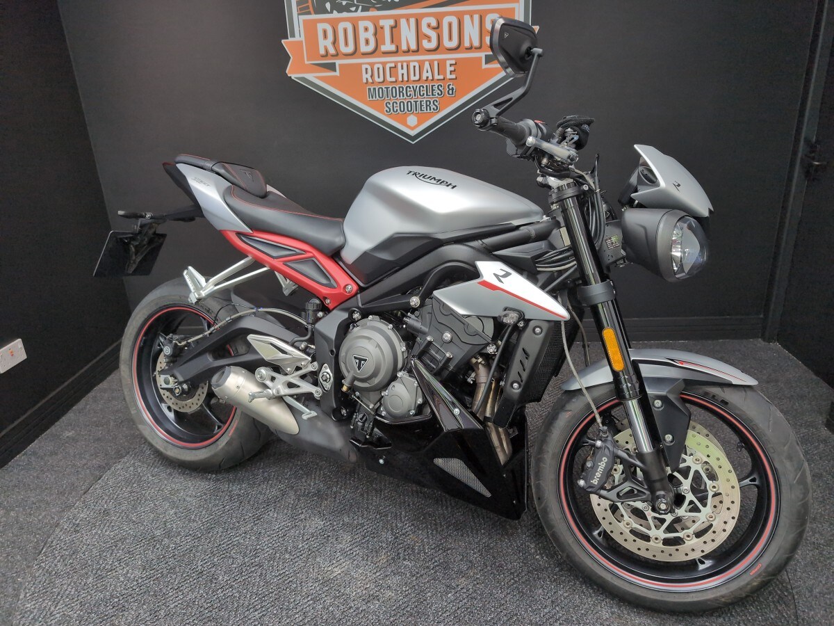Used Triumph STREET TRIPLE R 2020 for sale - 78641318: Photo 4