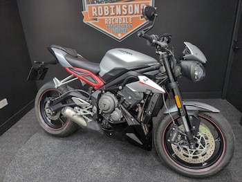 Used Triumph STREET TRIPLE R 2020 for sale - bike-78641318: Photo