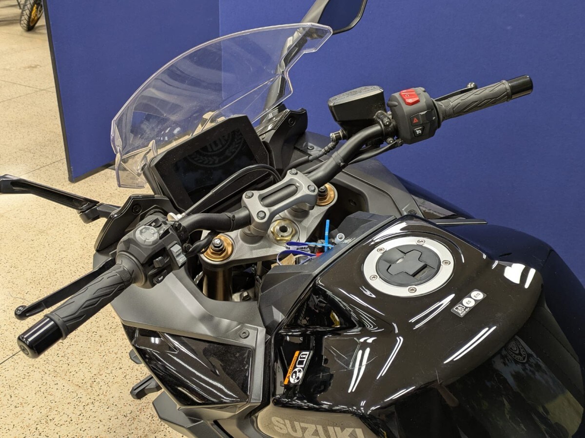 Used Suzuki GSXS1000 GT+ 2025 for sale - 78393686: Photo 11