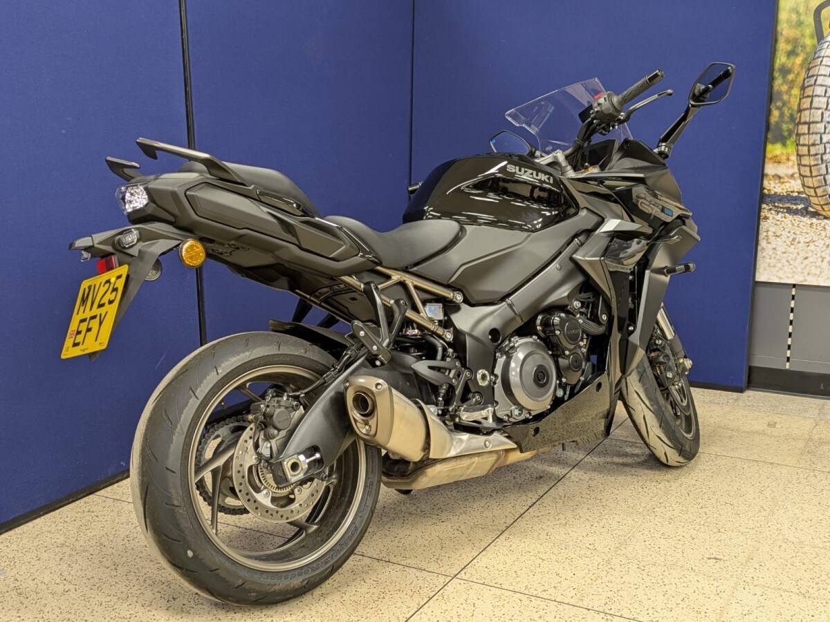 Used Suzuki GSXS1000 GT+ 2025 for sale - 78393686: Photo 6