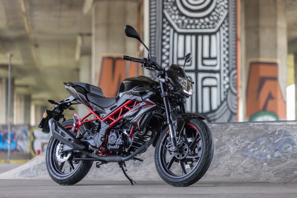 Used Benelli BN 125 for sale - 78396766: Photo 5