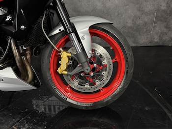 Used Triumph STREET TRIPLE RX 2017 for sale - bike-78571769: Photo