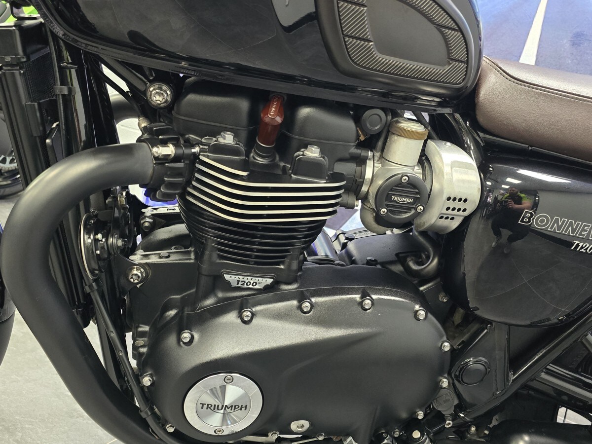 Used Triumph BONNEVILLE T120 BLACK 2018 for sale - 78394209: Photo 16