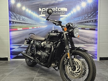 Used Triumph BONNEVILLE T120 BLACK 2018 for sale - bike-78394209: Photo