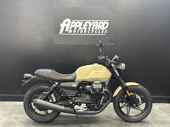 Used Moto Guzzi V7 Stone undefined for sale - bike-79055142: Photo