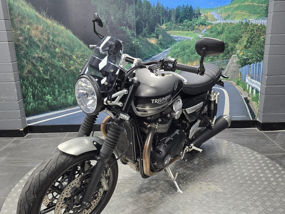 Used Triumph SPEED TWIN 1200 for sale - 78394218: Photo 7