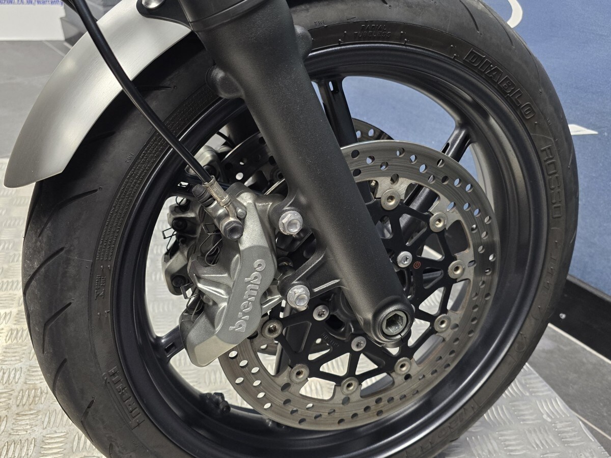 Used Triumph SPEED TWIN 1200 for sale - 78394218: Photo 9