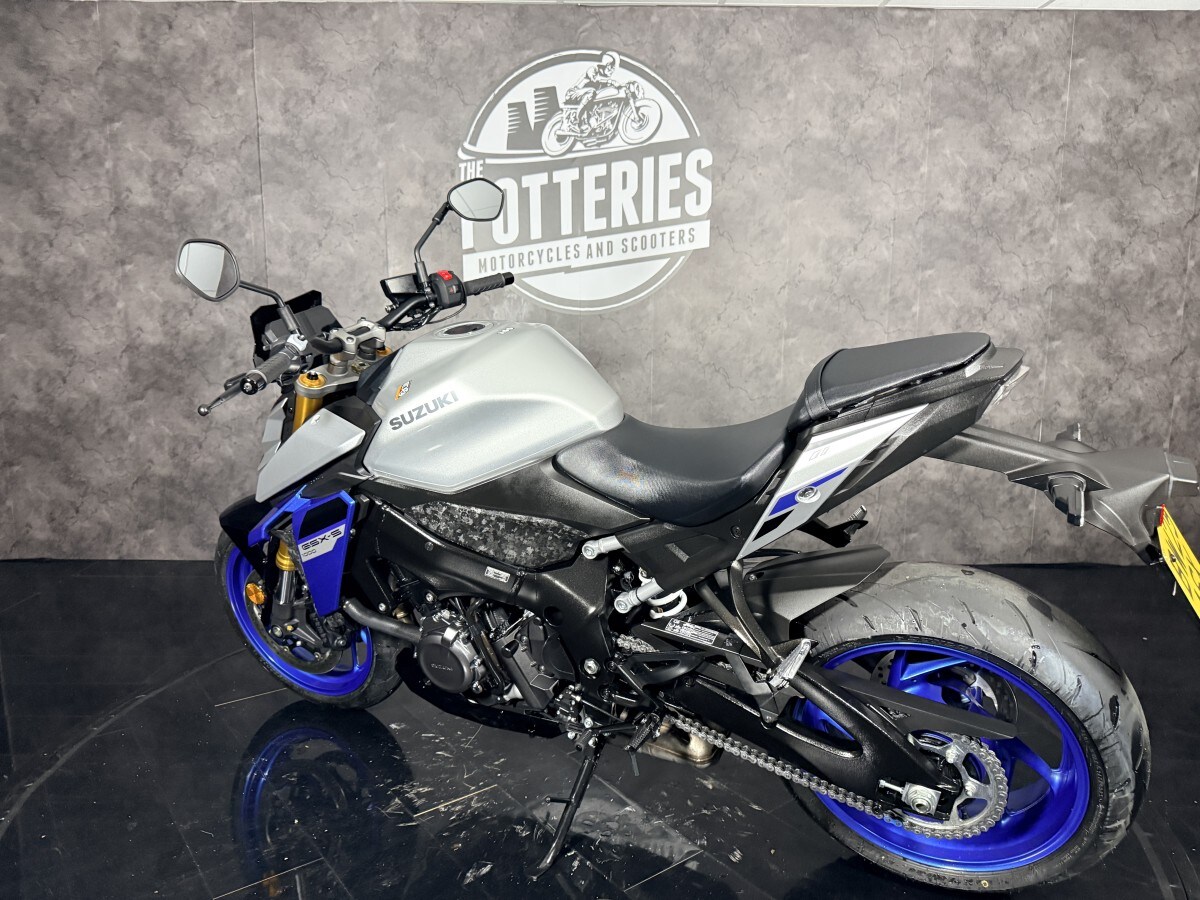 Used Suzuki GSXS 1000 RQ M5 2025 for sale - 78836311: Photo 12