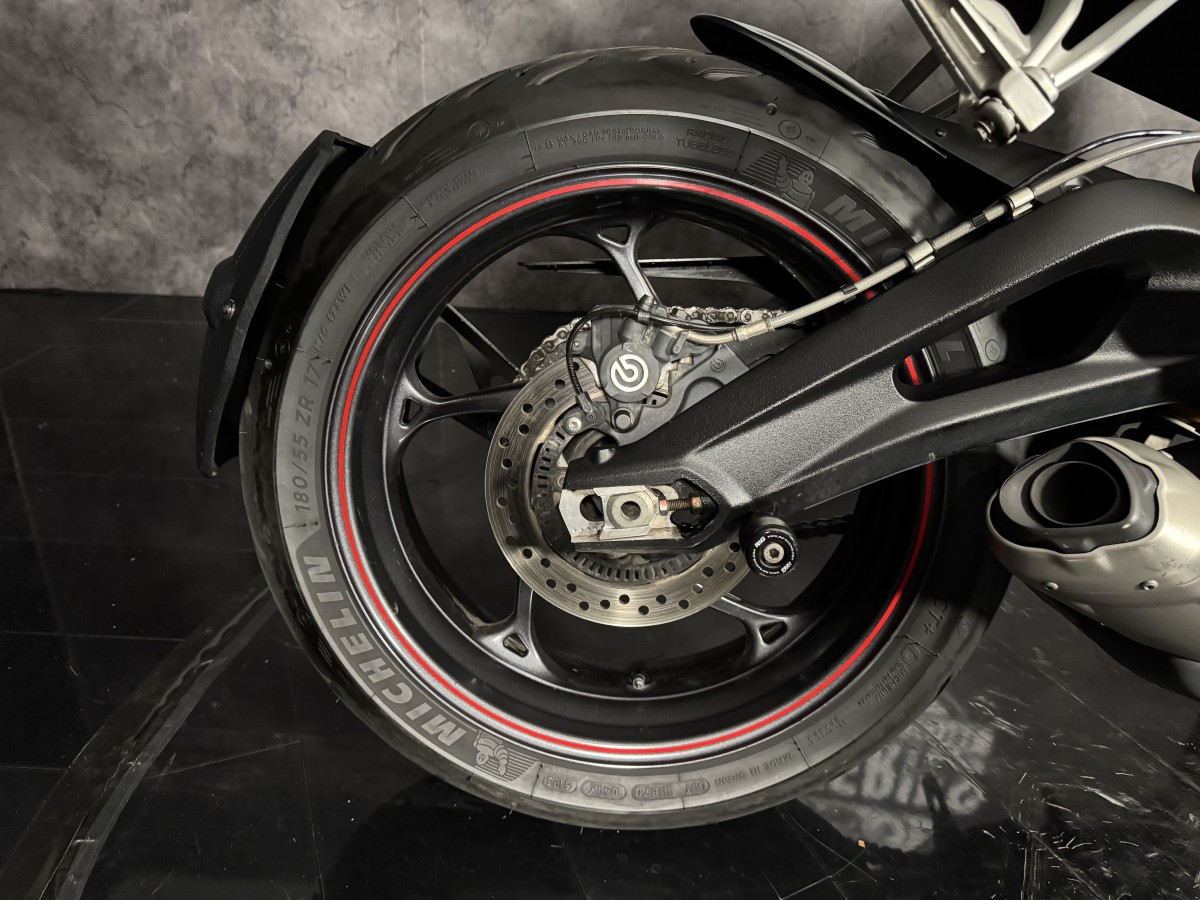 Used Triumph STREET TRIPLE RS 2019 for sale - 78599894: Photo 5